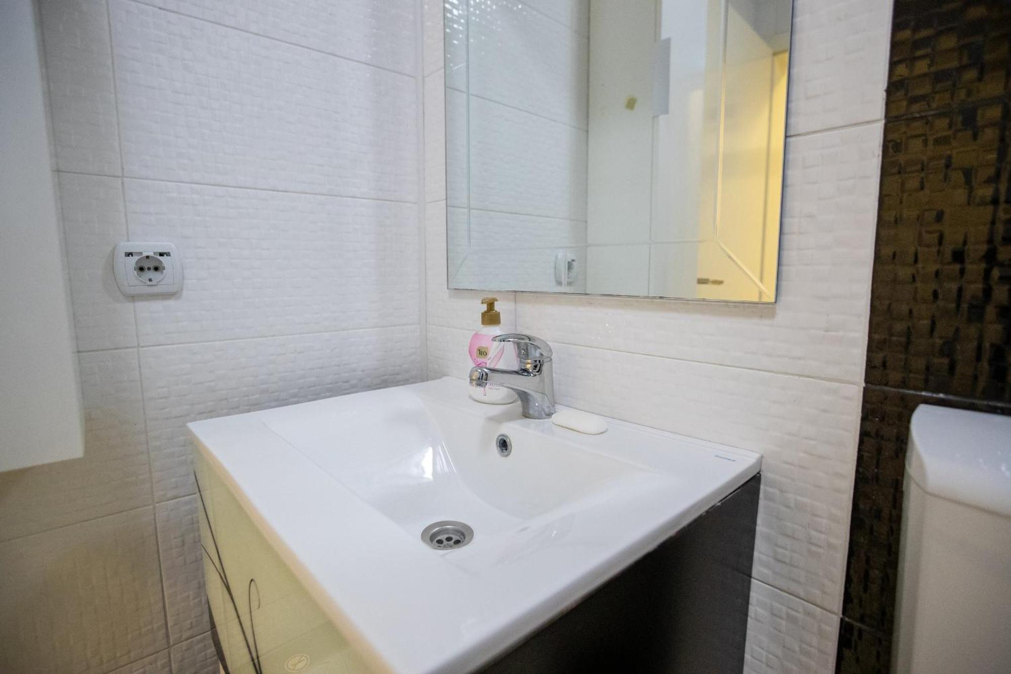 Lake View Double Balcony City Center Apartment In オフリド エクステリア 写真